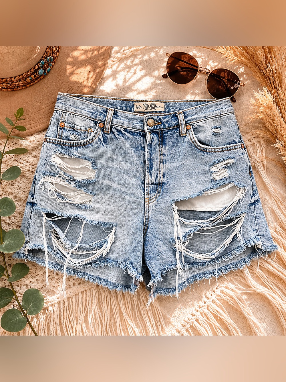 Free People We The Free Maggie Mid Rise Denim Jean Shorts Blue Size 28 Festival